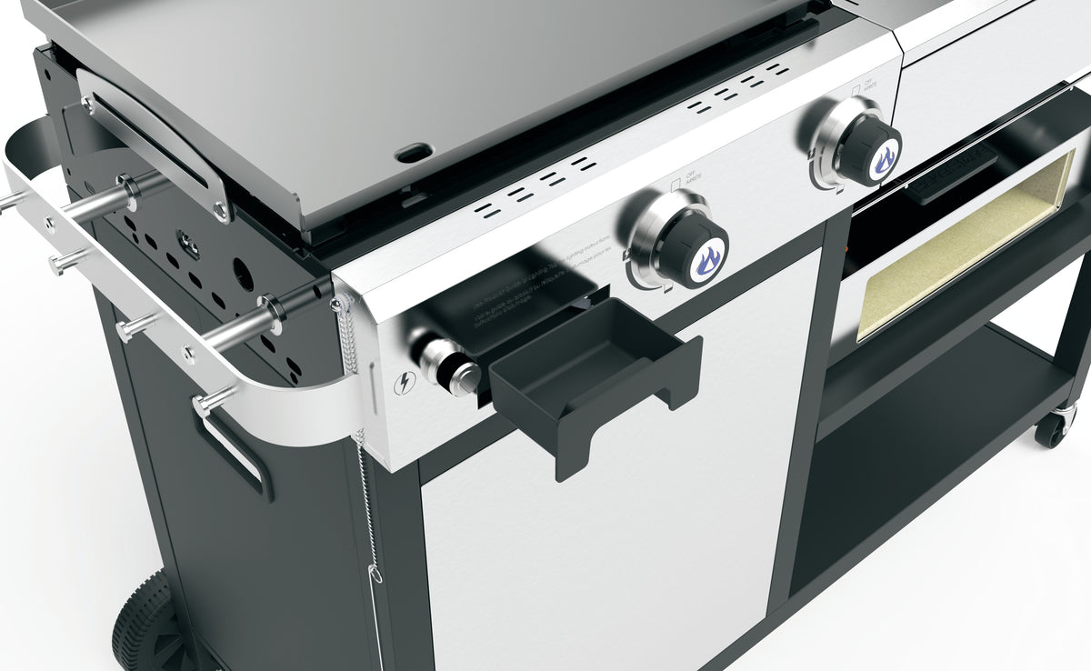 Cadac Braaimaxx entertainer braai with stainless steel surface and cooking grid, LPGSA approved for outdoor grilling.